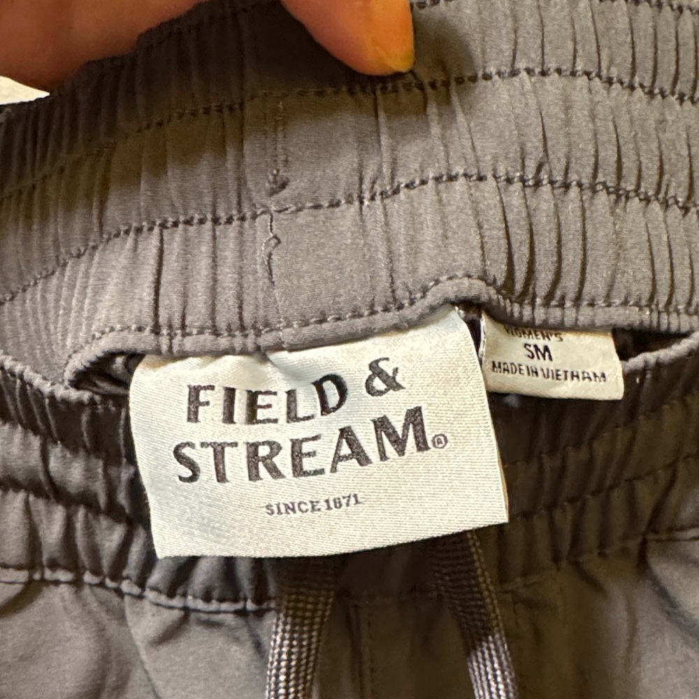 Field & Stream Women's Charcoal Athletic Shorts - Picture 2 of 6